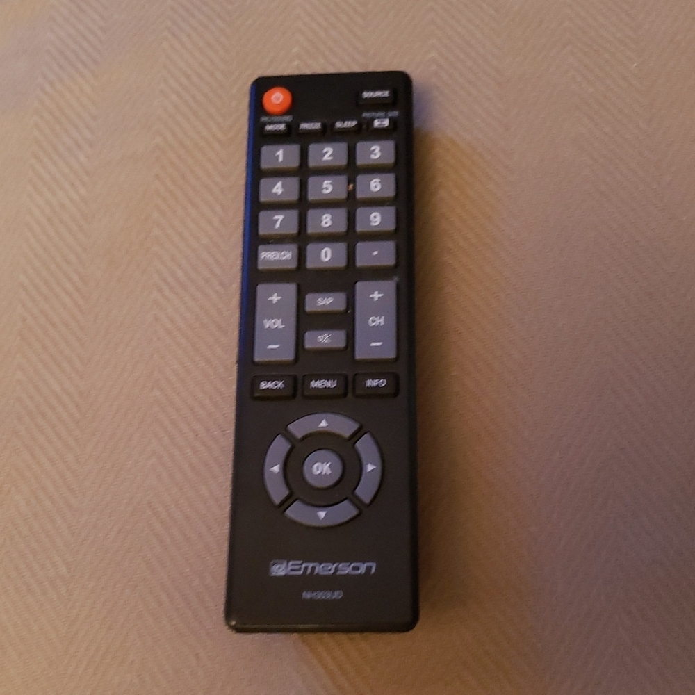 Remote Control NH303UD Emerson TV LF320EM4F LF320EM5F LF391EM4 LF401EM5 Original